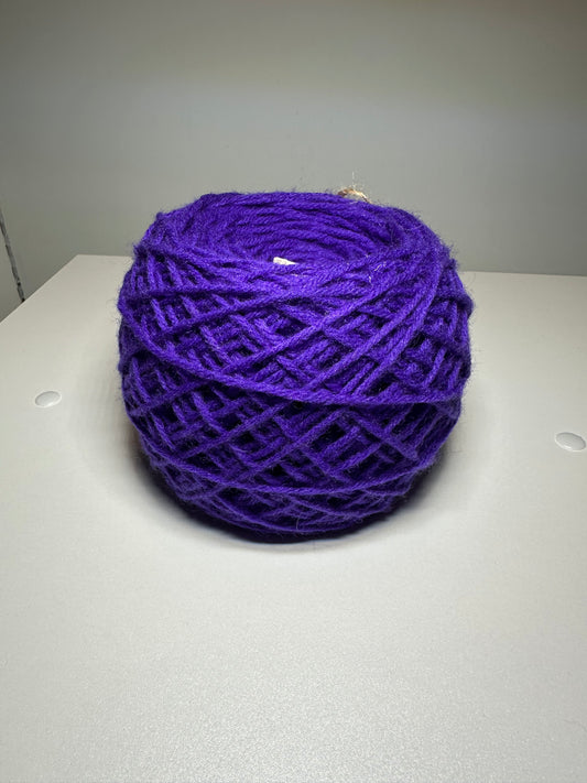 Wintuk Amethyst Second Hand Red Heart Yarn