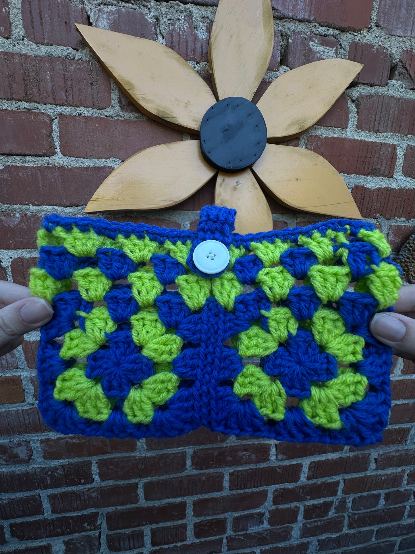Granny Square Book Sleeve
